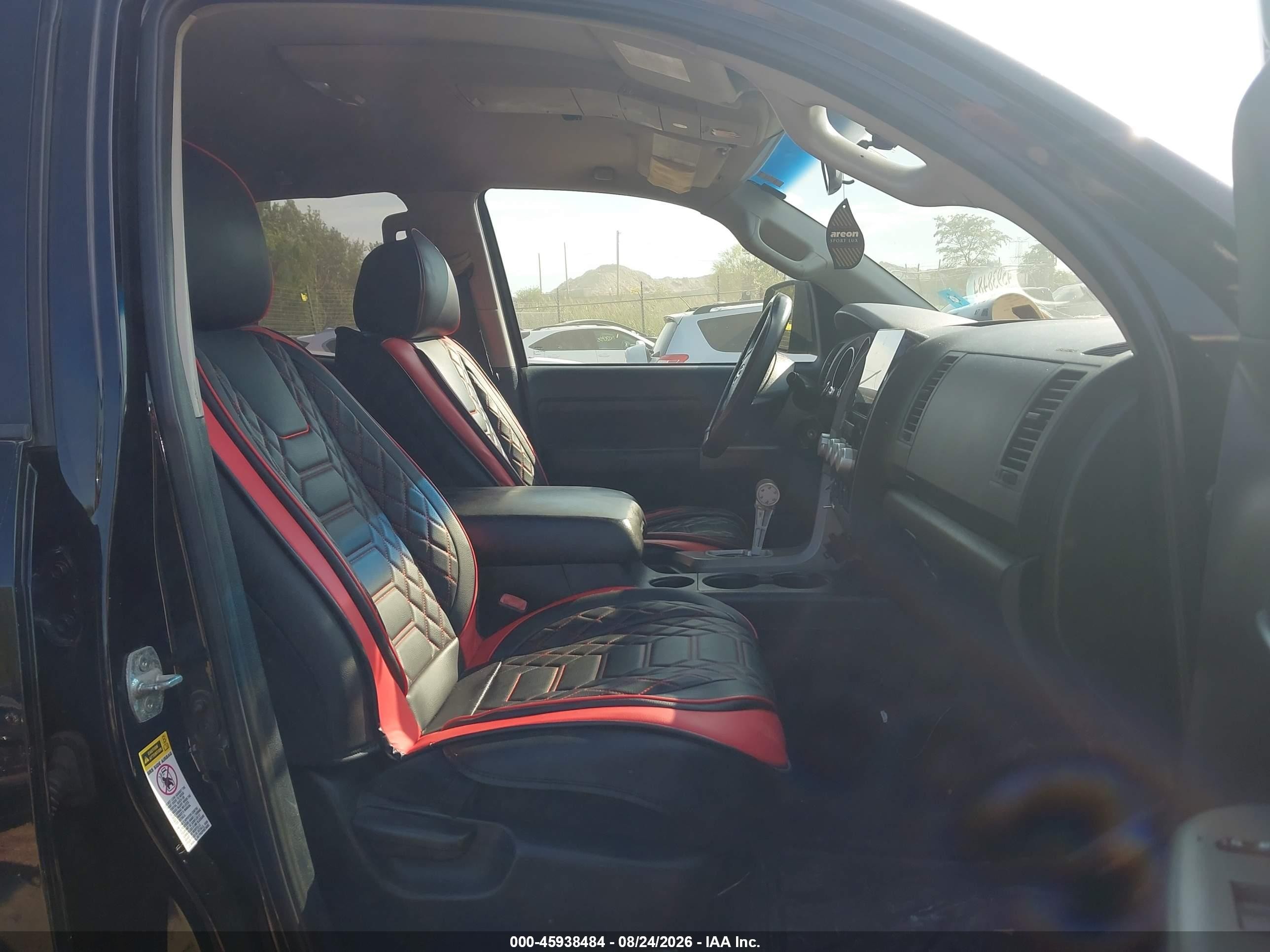 2010 Toyota Tundra Grade 5.7l V8 Black vin: 5TFUW5F1XAX104422