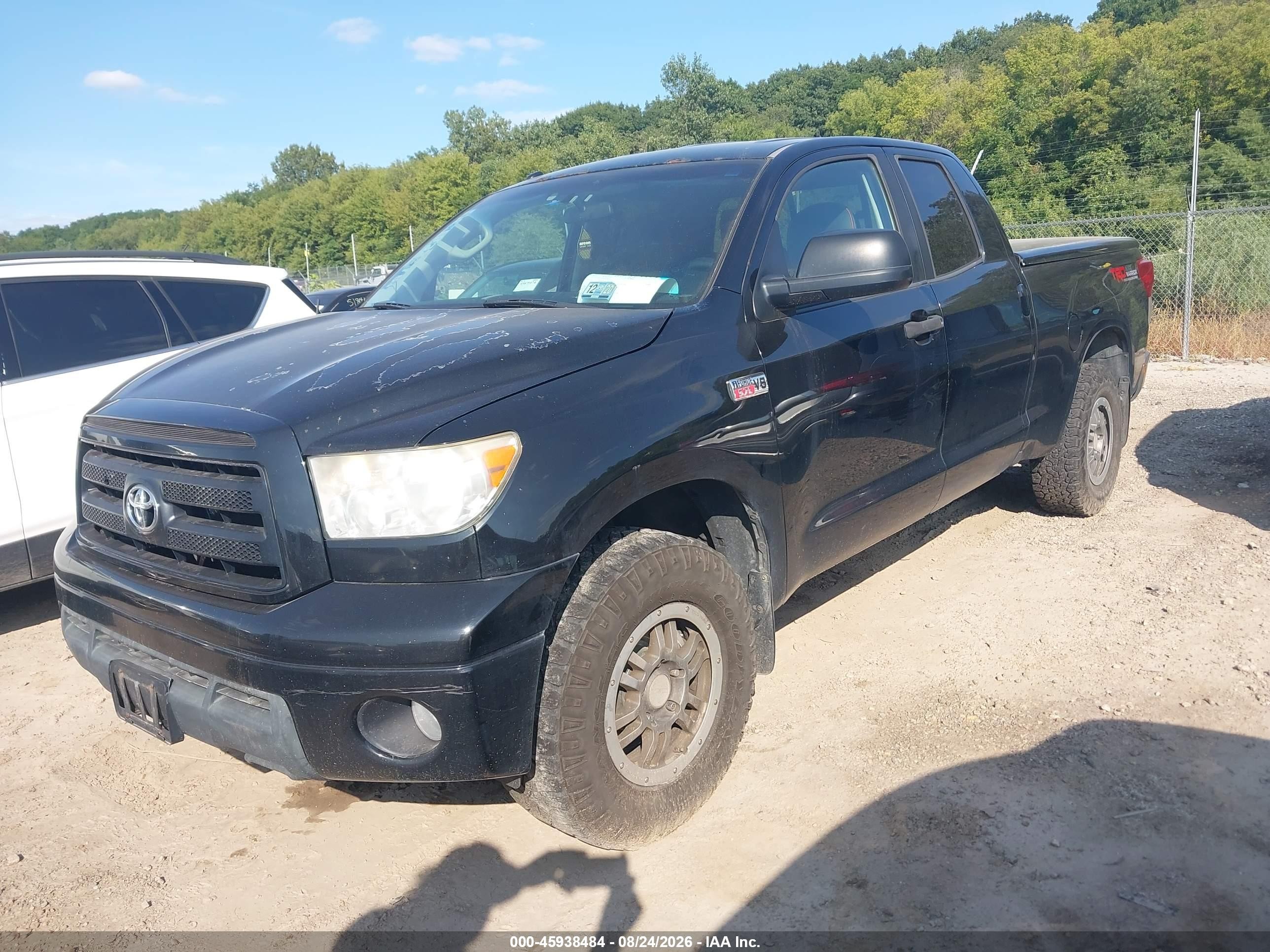 2010 Toyota Tundra Grade 5.7l V8 Black vin: 5TFUW5F1XAX104422