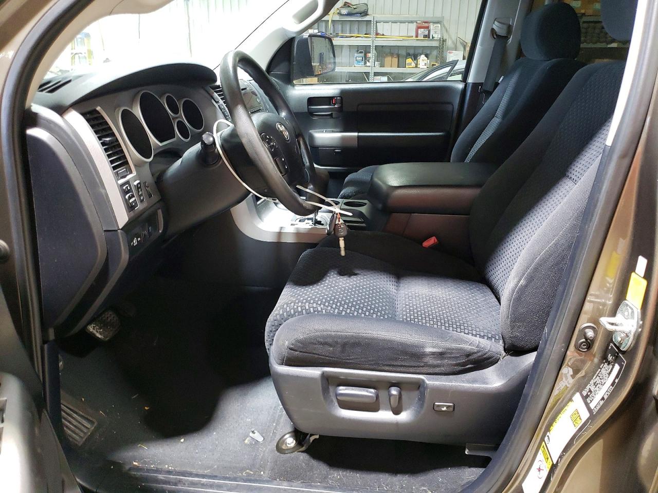 2011 Toyota Tundra Double Cab Sr5 Tan vin: 5TFUW5F1XBX177050