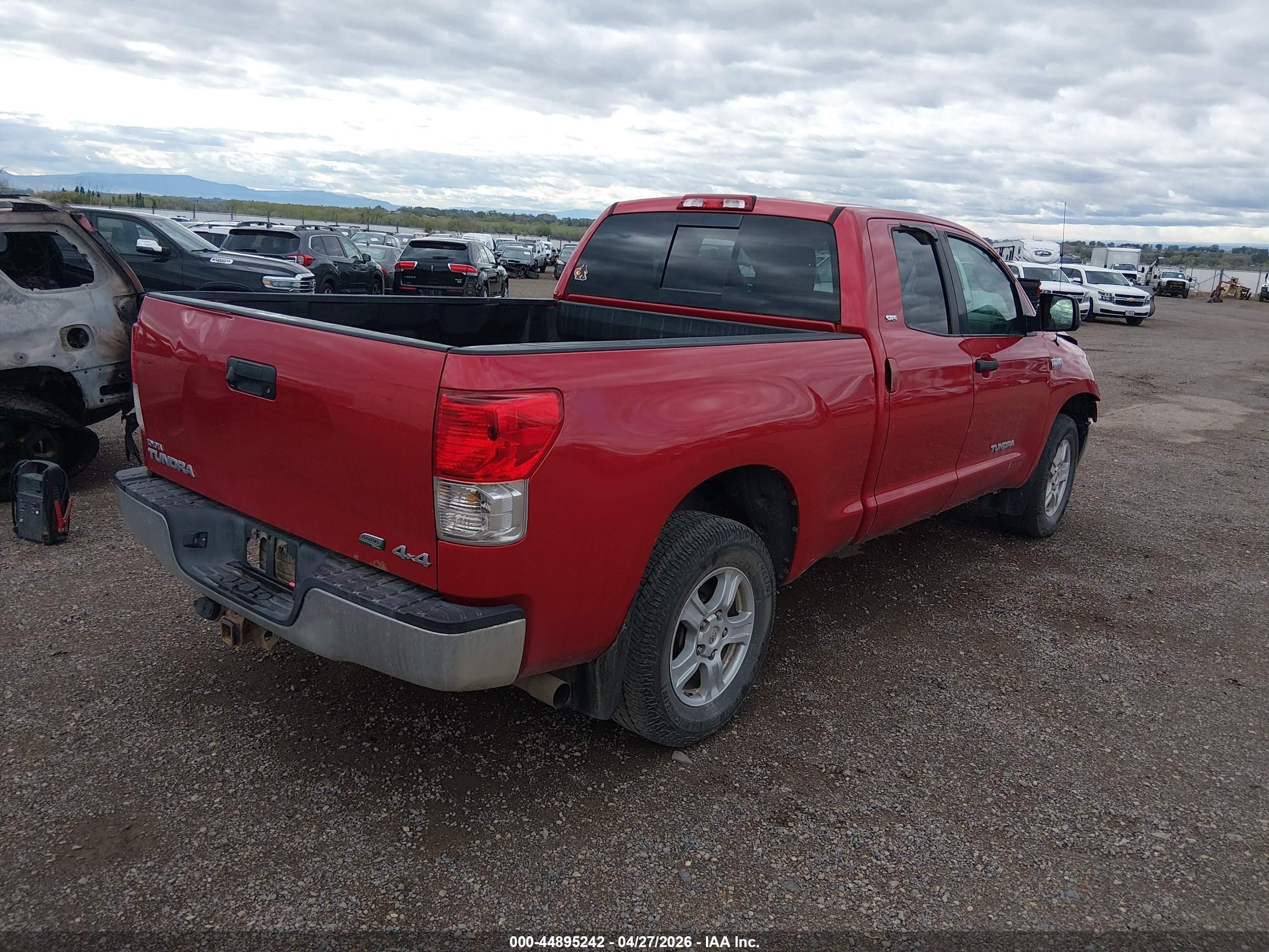 2012 Toyota Tundra Grade 5.7l V8 Красный vin: 5TFUW5F1XCX240598