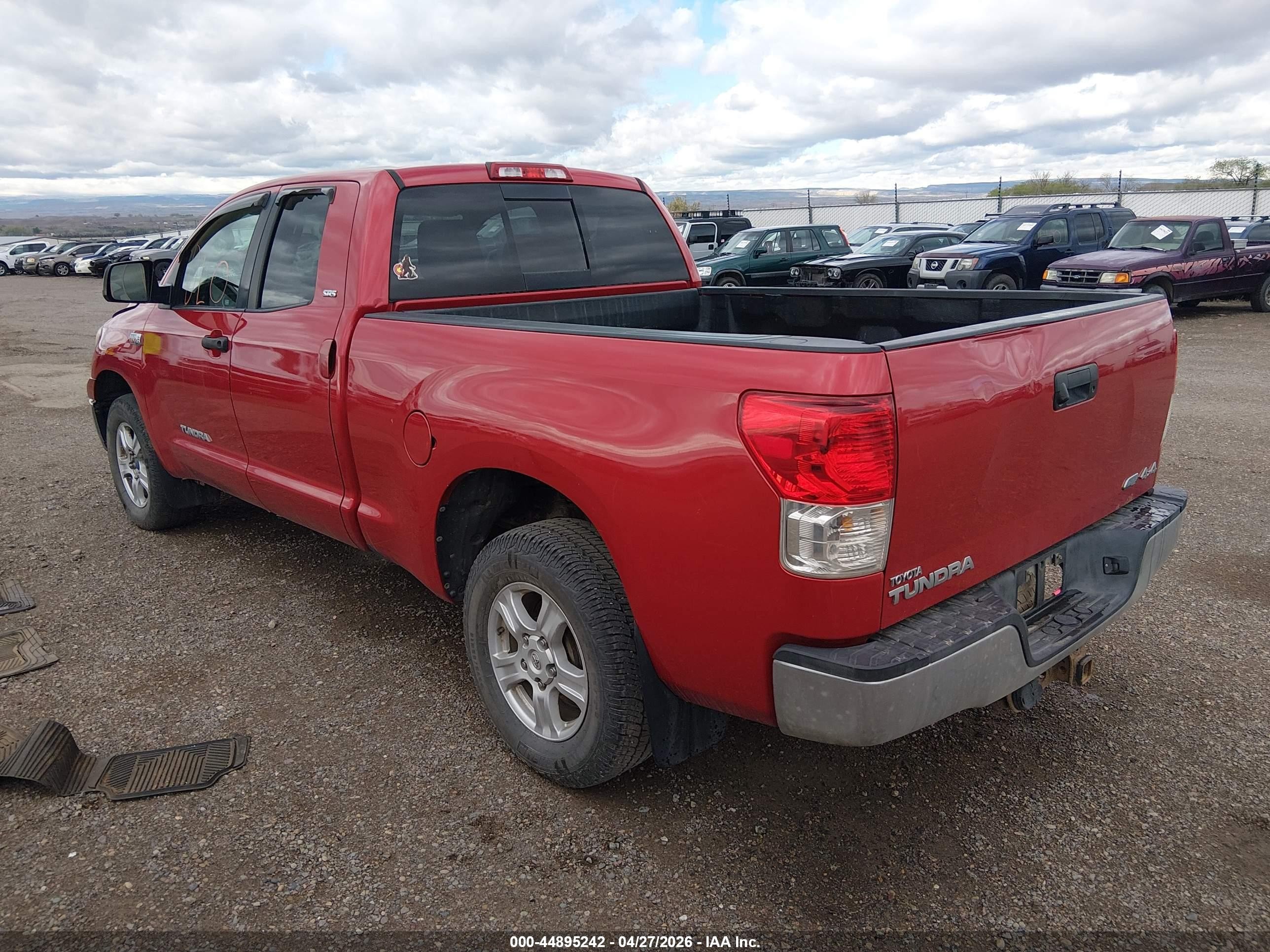 2012 Toyota Tundra Grade 5.7l V8 Красный vin: 5TFUW5F1XCX240598