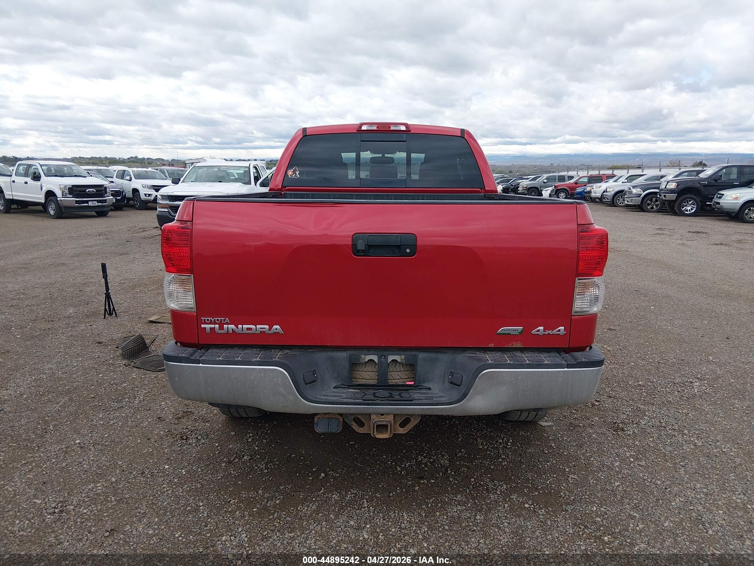 2012 Toyota Tundra Grade 5.7l V8 Красный vin: 5TFUW5F1XCX240598
