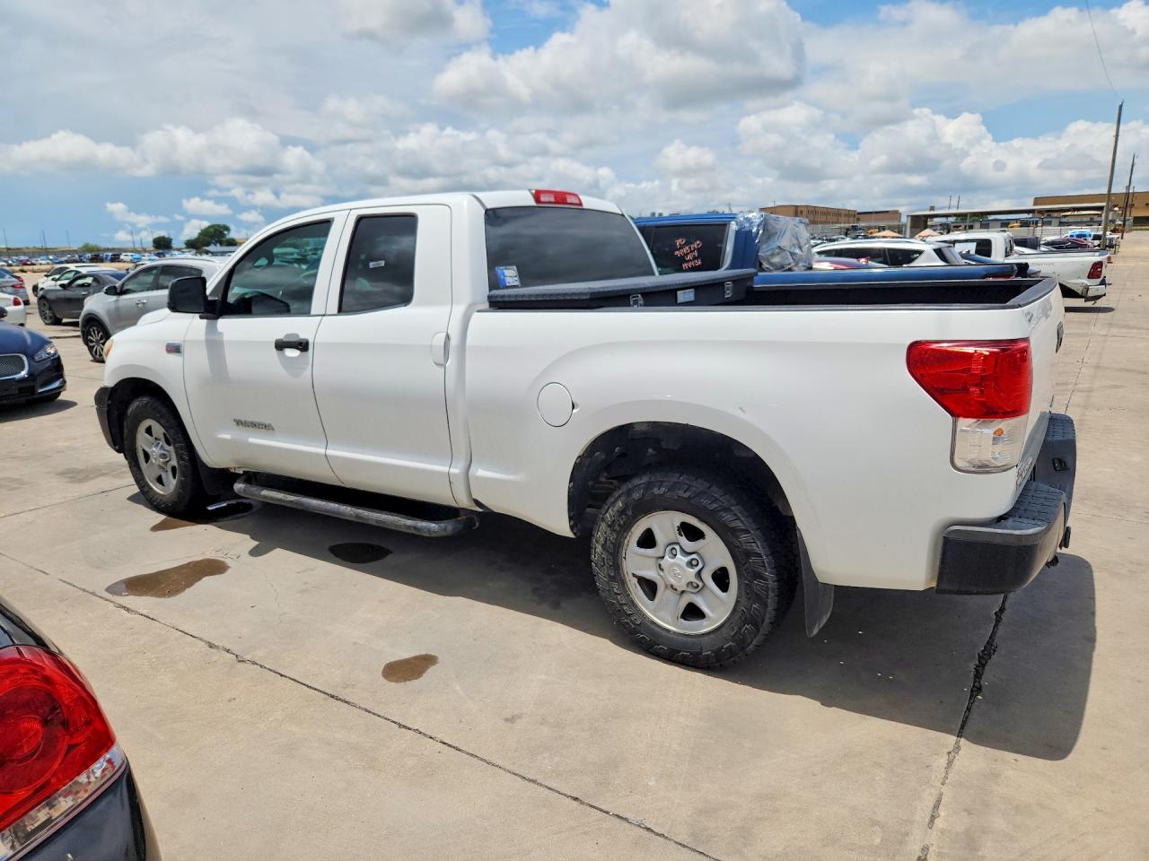 2013 Toyota Tundra Double Cab Sr5 White vin: 5TFUW5F1XDX285154
