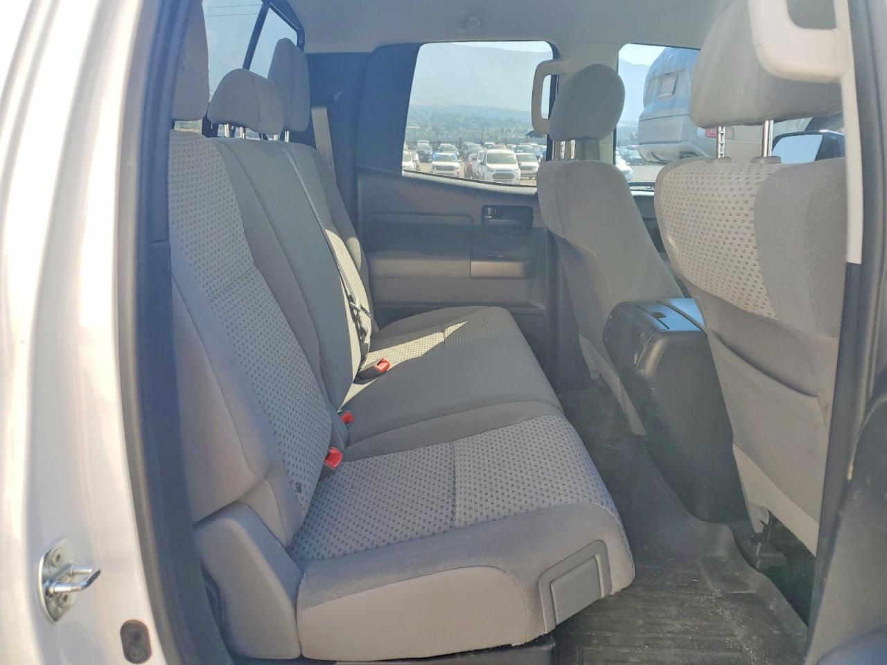2013 Toyota Tundra Double Cab Sr5 White vin: 5TFUW5F1XDX304463