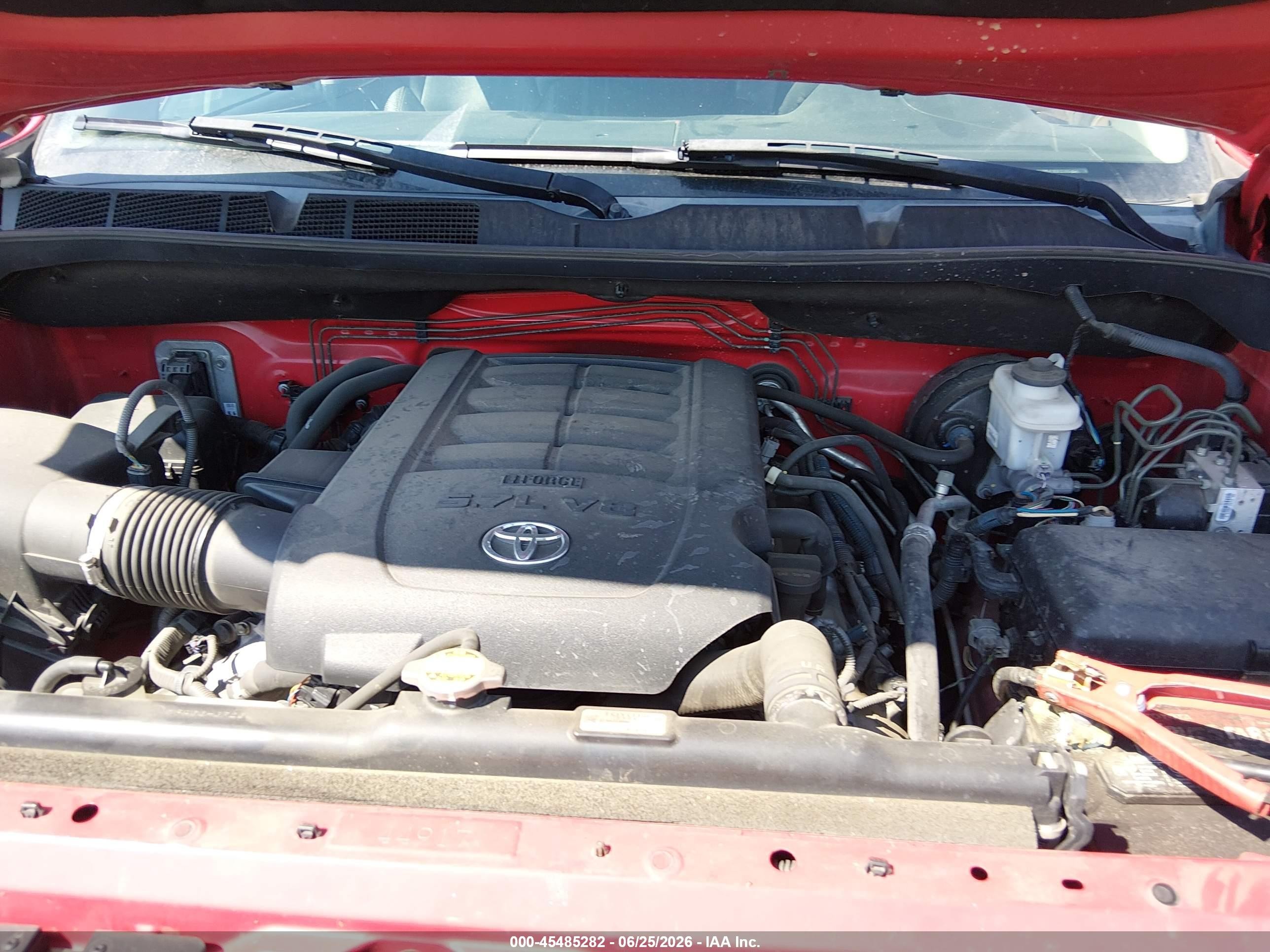 2014 Toyota Tundra Sr5 5.7l V8 Red vin: 5TFUW5F1XEX396109