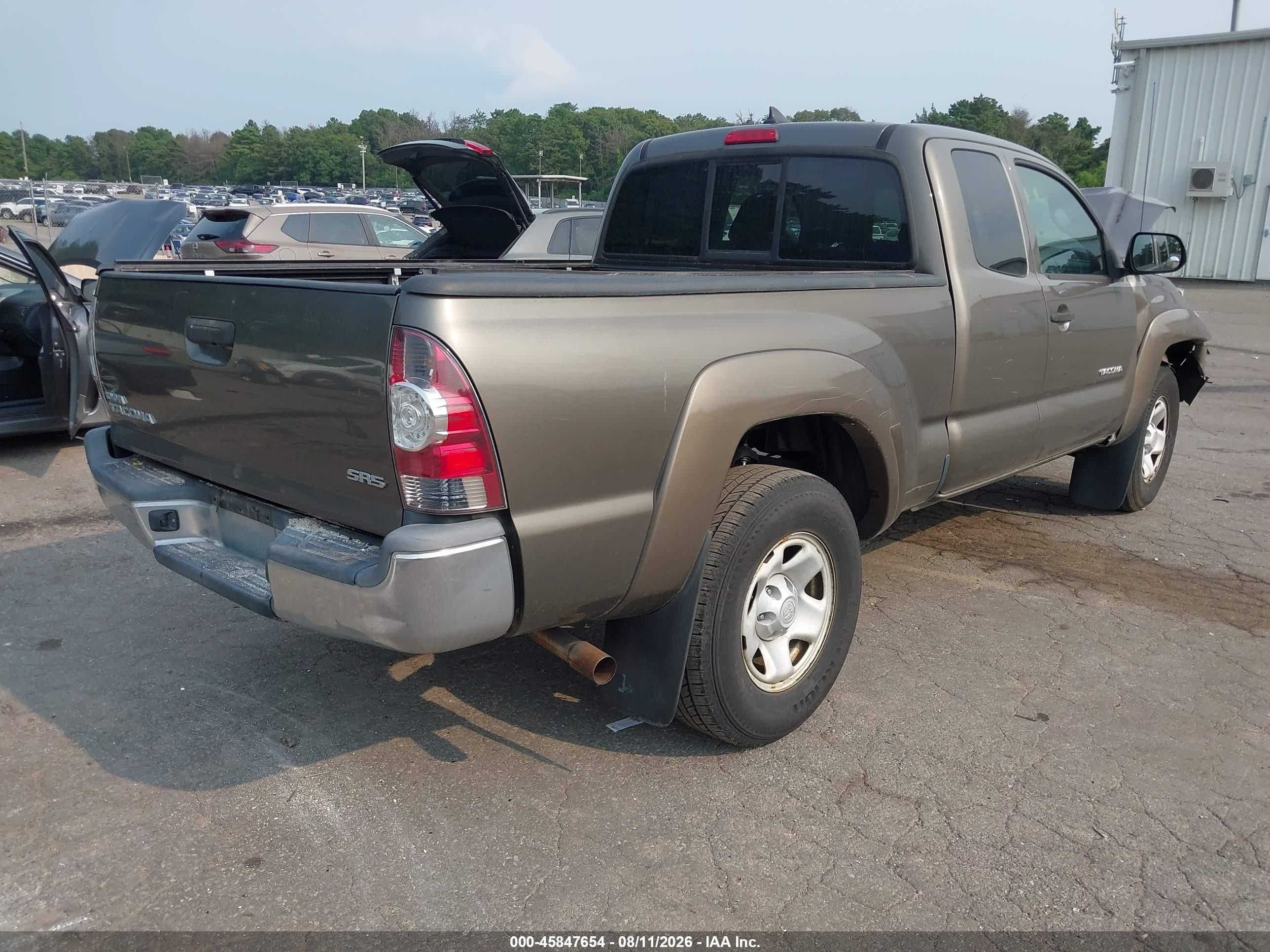 2012 Toyota Tacoma   Brown vin: 5TFUX4EN0CX014467
