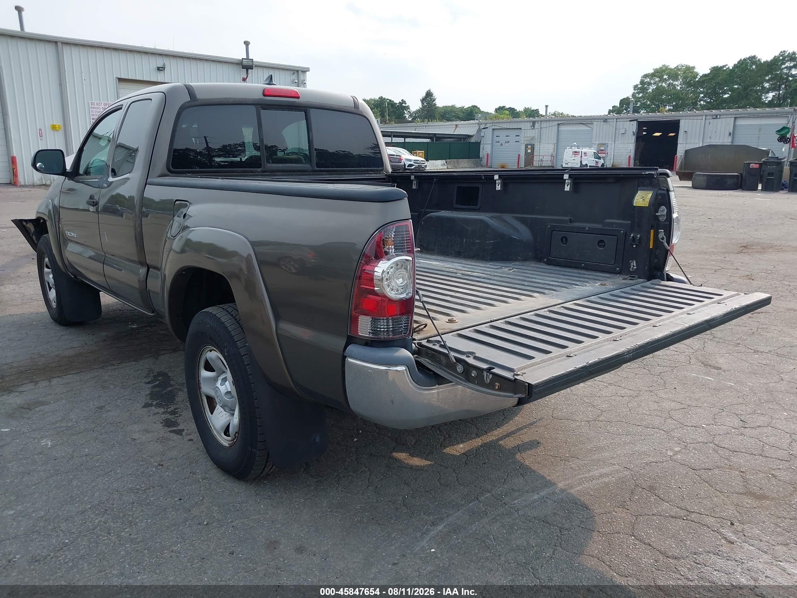 2012 Toyota Tacoma   Brown vin: 5TFUX4EN0CX014467