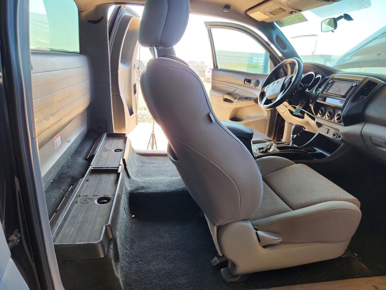 2015 Toyota Tacoma Access Cab Black vin: 5TFUX4EN0FX032536