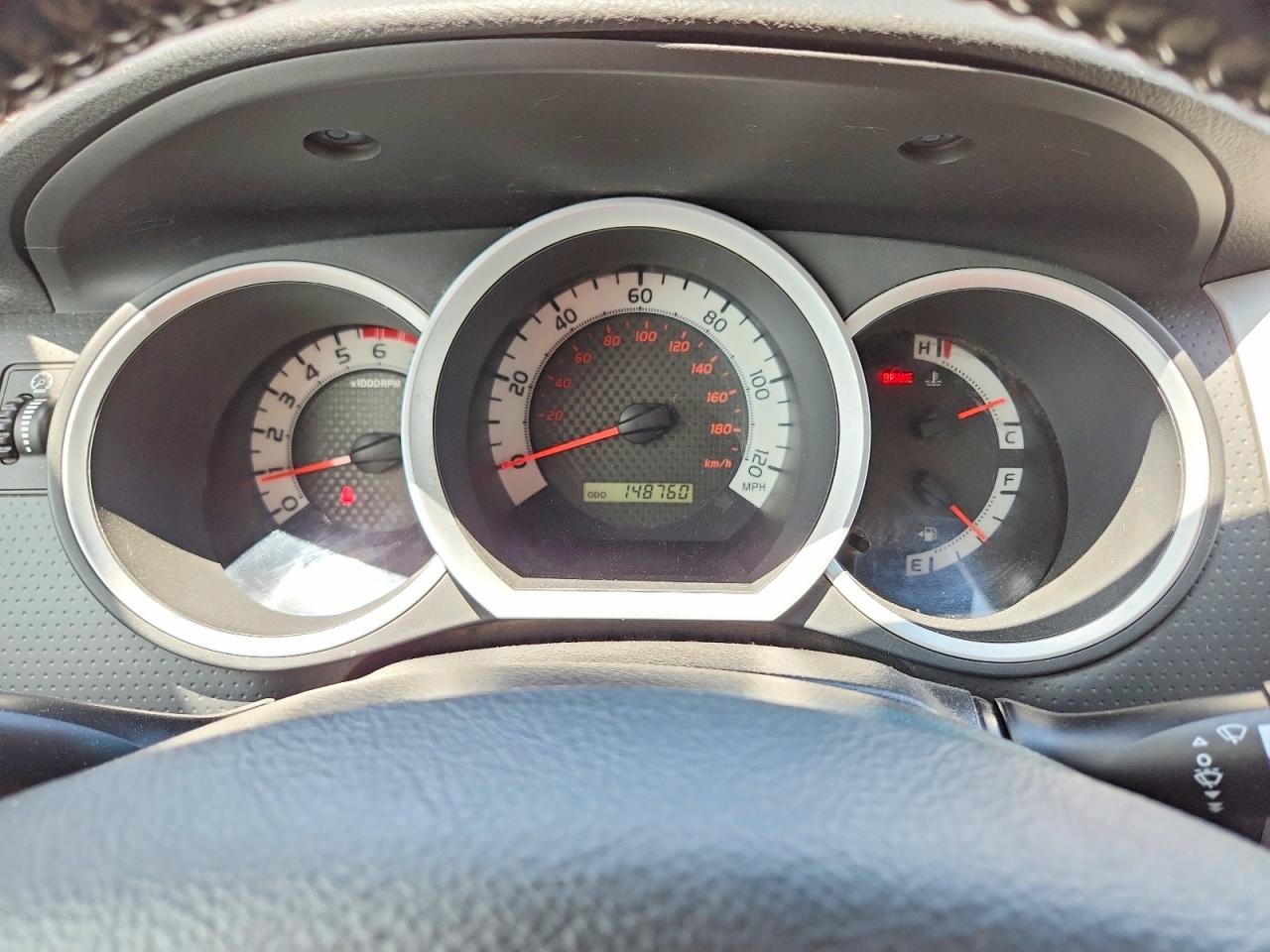 2011 Toyota Tacoma Access Cab Red vin: 5TFUX4EN1BX006697