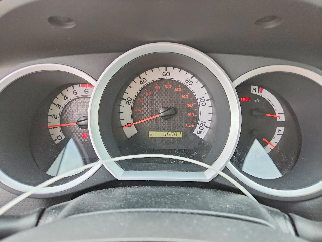 2014 Toyota Tacoma Access Cab White vin: 5TFUX4EN1EX024914