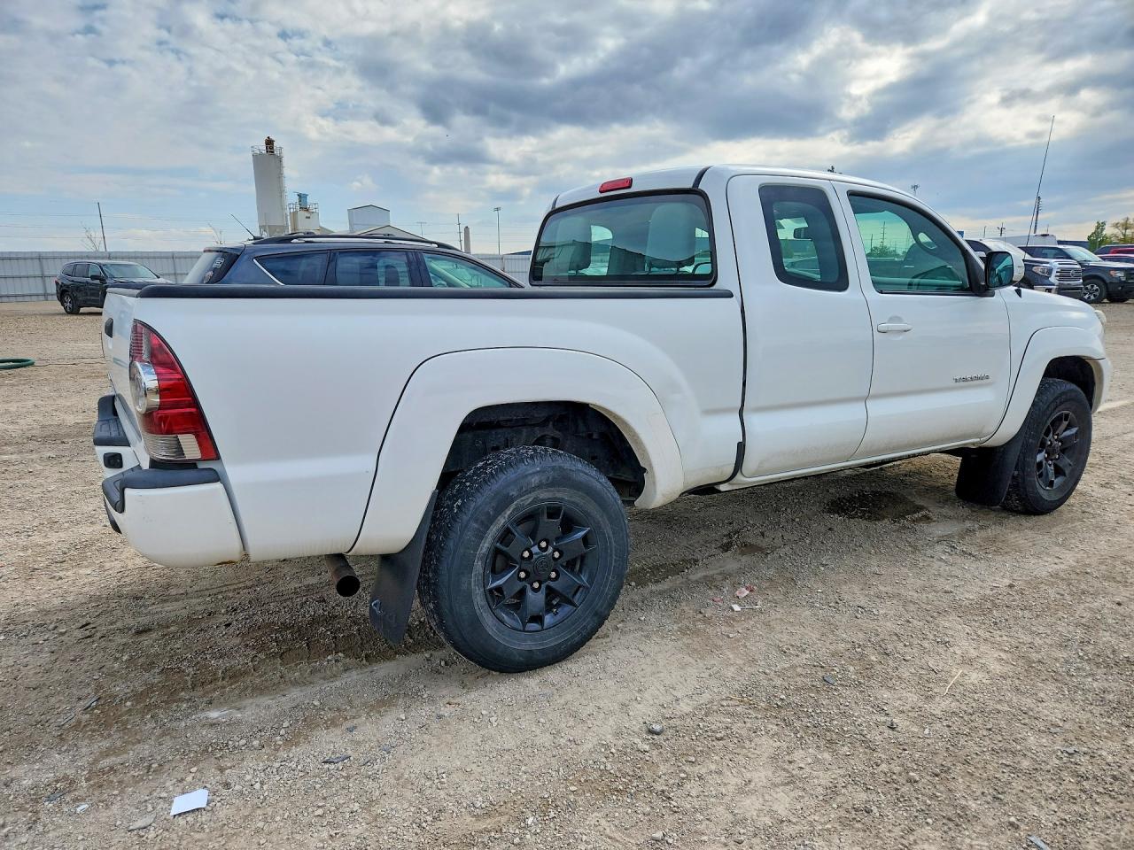 2014 Toyota Tacoma Access Cab White vin: 5TFUX4EN1EX024914