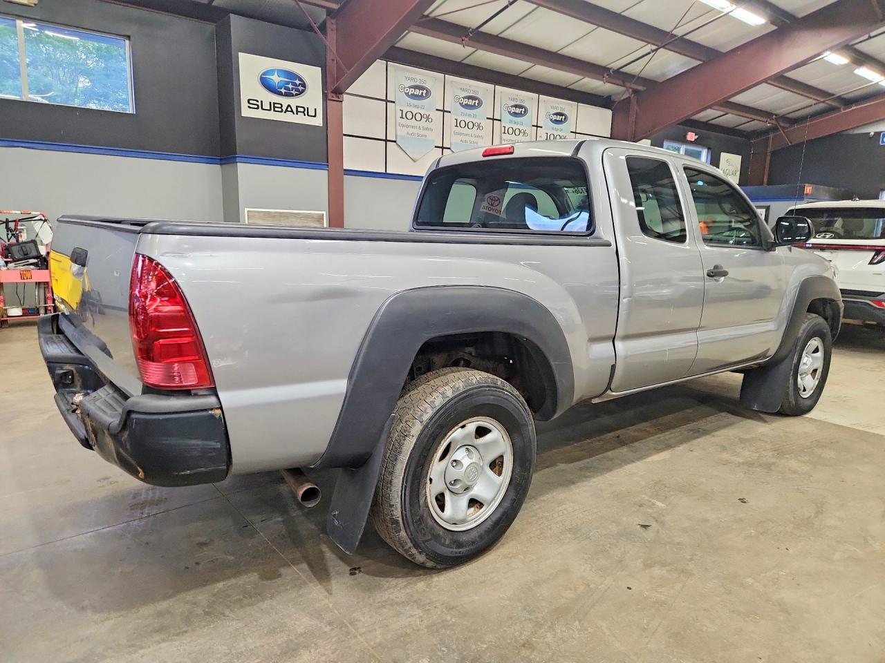 2015 Toyota Tacoma Base Silver vin: 5TFUX4EN1FX036921