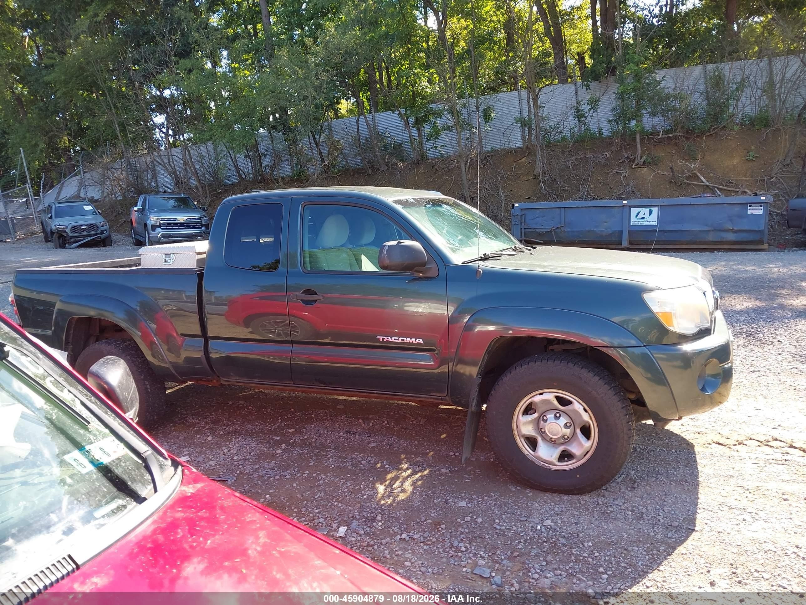 2011 Toyota Tacoma   Green vin: 5TFUX4EN2BX003923