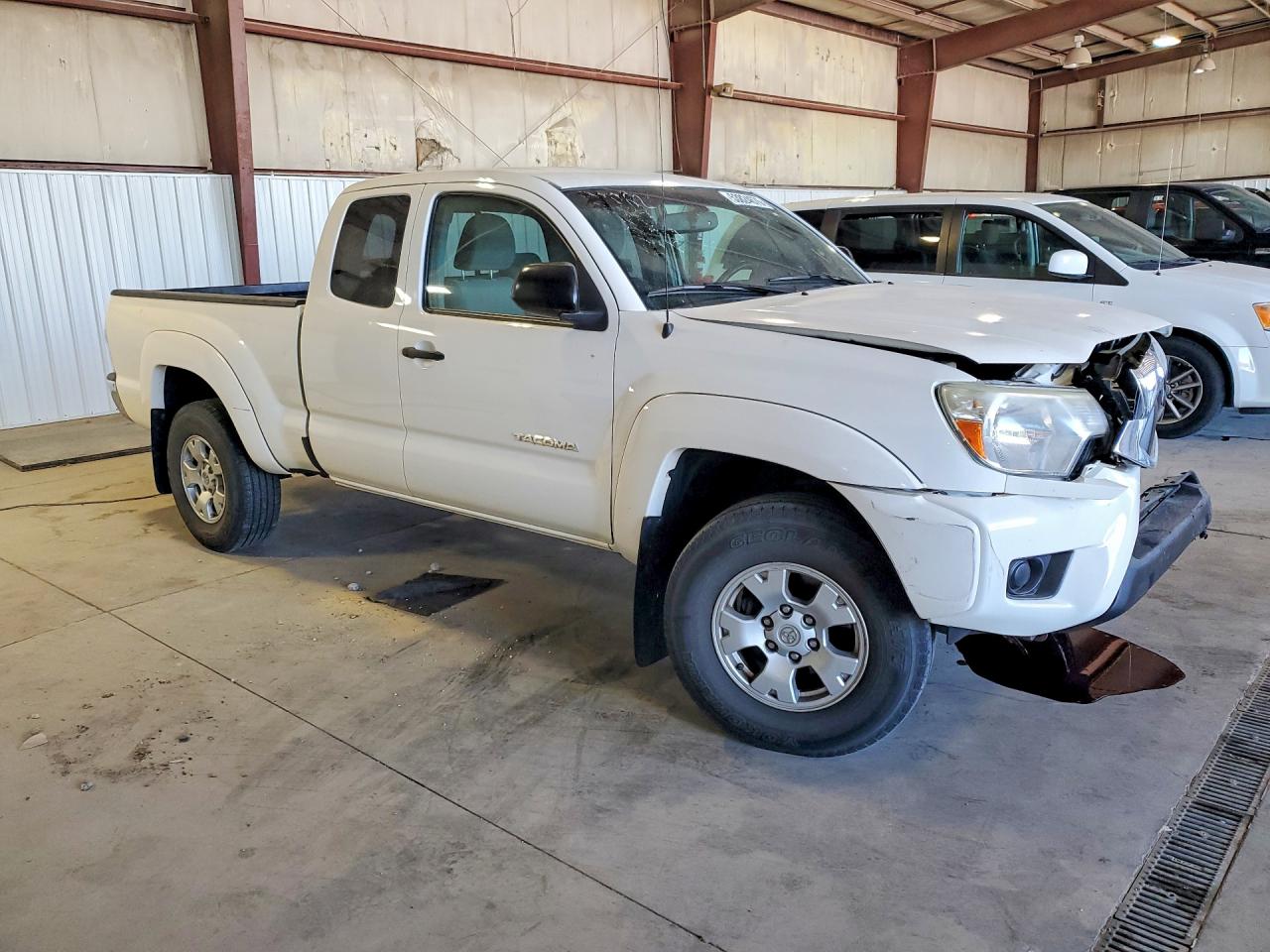2012 Toyt Tacoma White vin: 5TFUX4EN2CX014082