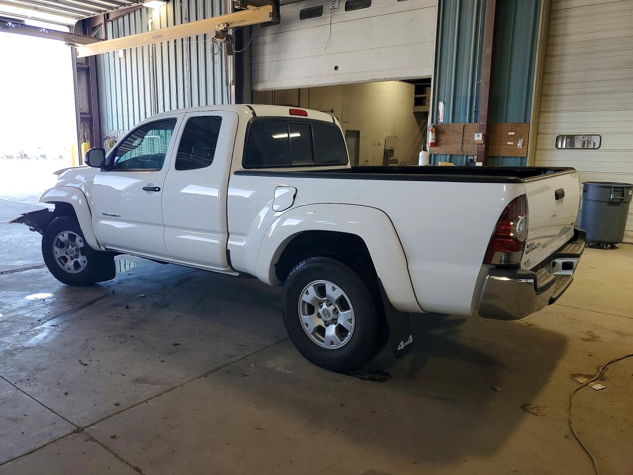 2012 Toyt Tacoma White vin: 5TFUX4EN2CX014082