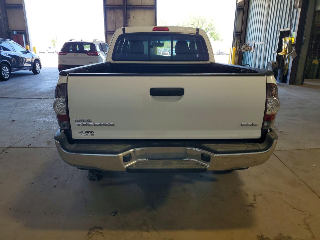 2012 Toyt Tacoma White vin: 5TFUX4EN2CX014082