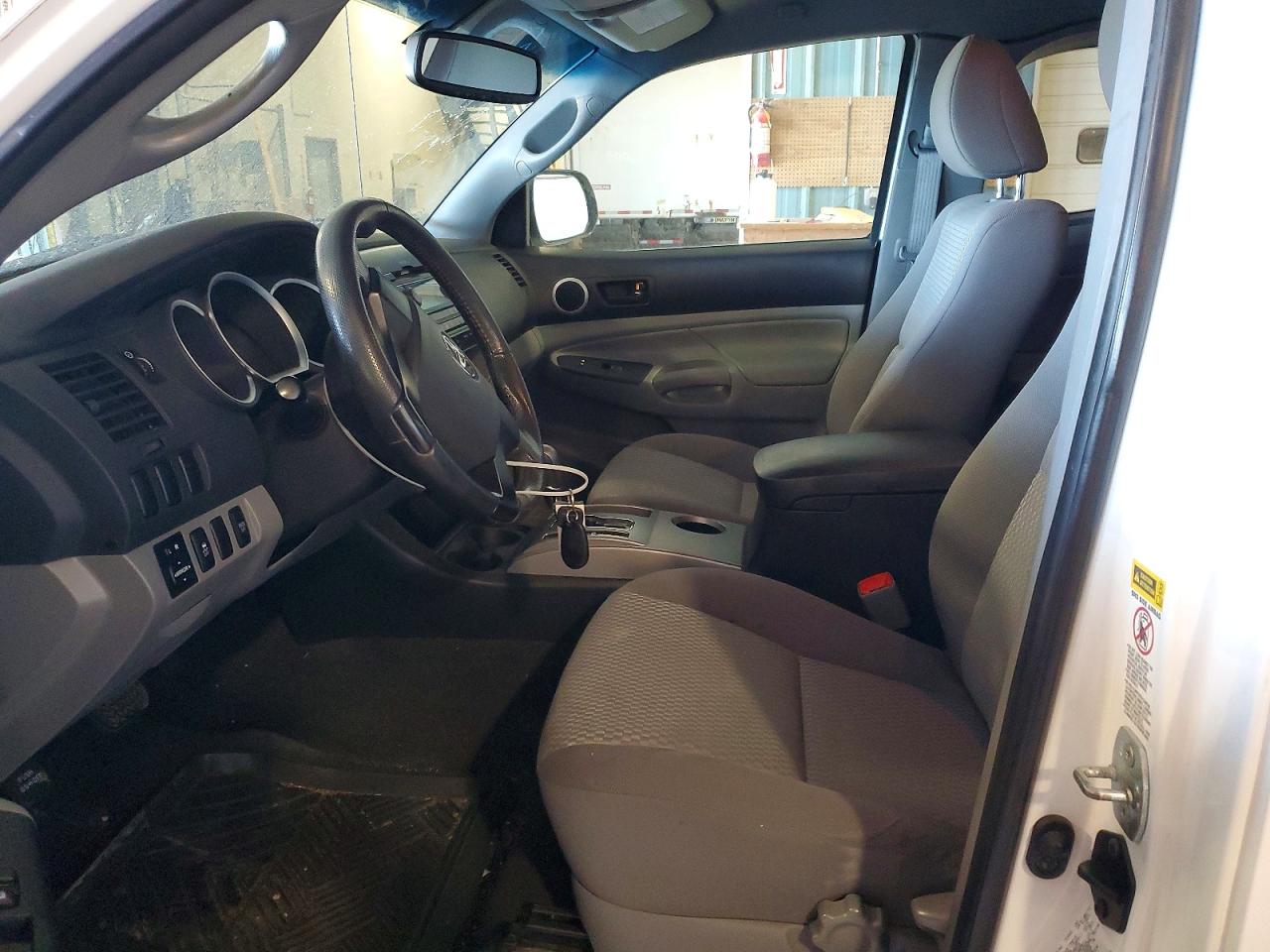 2012 Toyt Tacoma White vin: 5TFUX4EN2CX014082