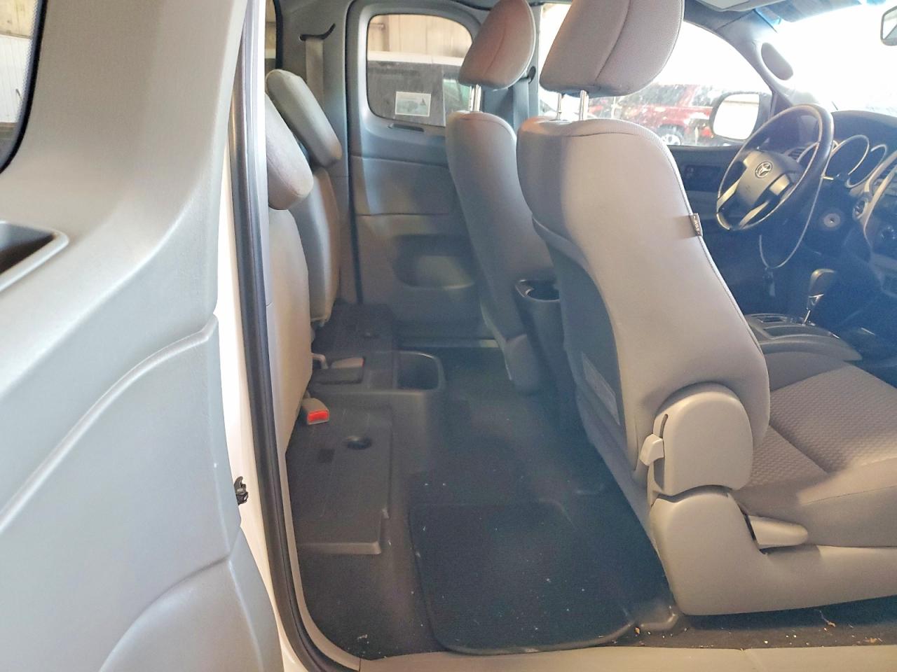 2012 Toyt Tacoma White vin: 5TFUX4EN2CX014082
