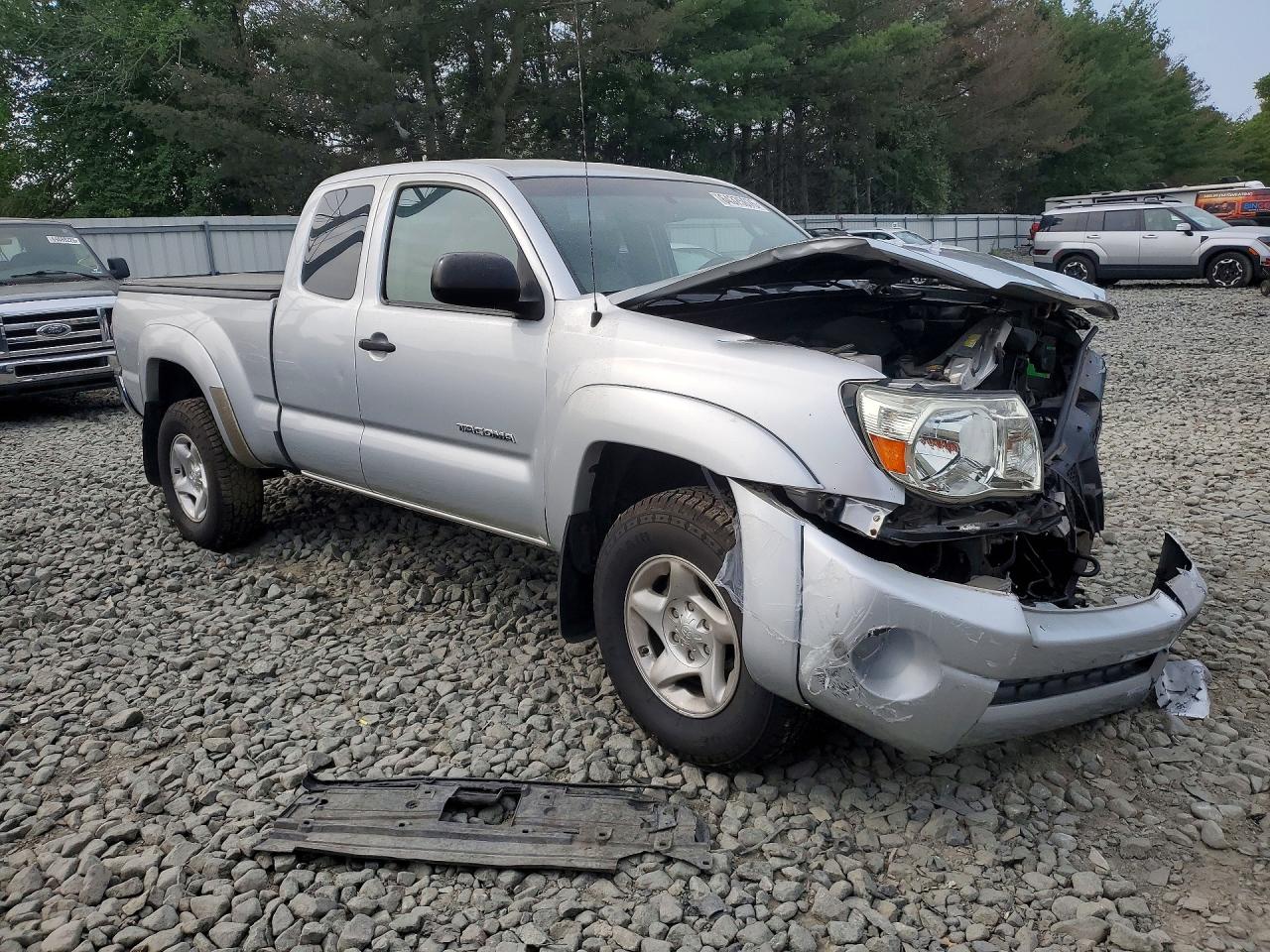 2011 Toyota Tacoma Base Silver vin: 5TFUX4EN3BX004966