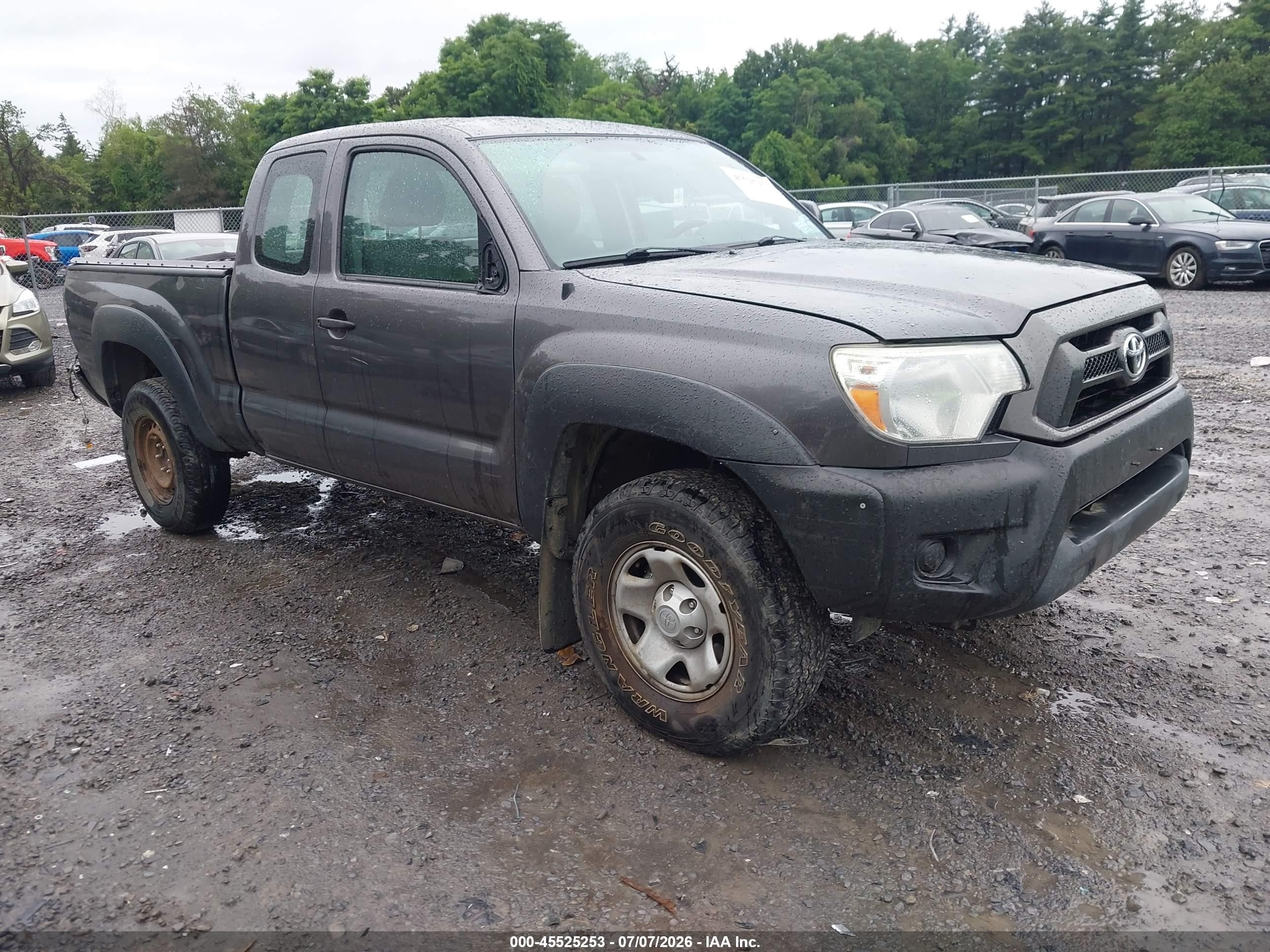 2015 Toyota Tacoma   Серый vin: 5TFUX4EN3FX032904