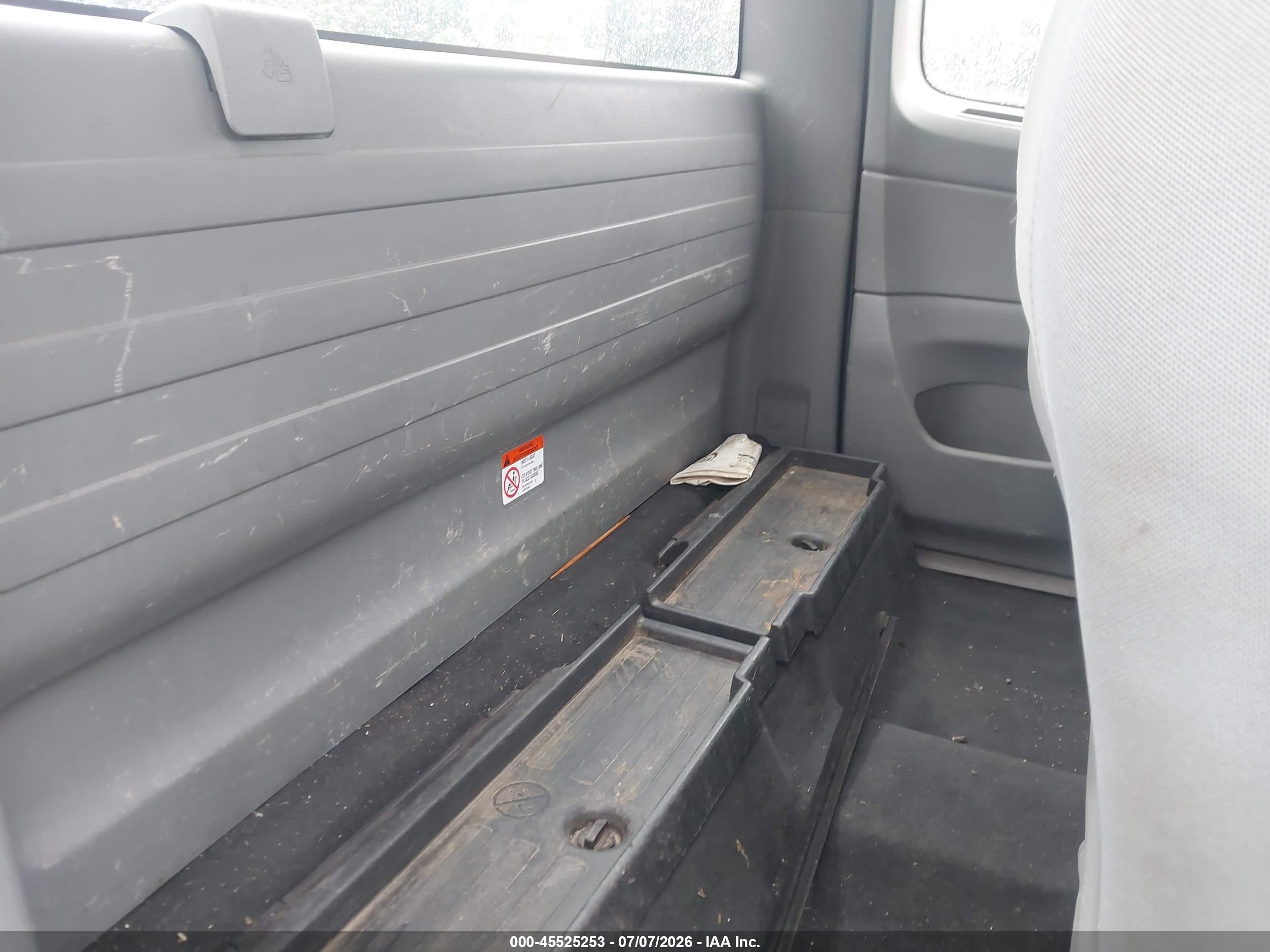 2015 Toyota Tacoma   Gray vin: 5TFUX4EN3FX032904