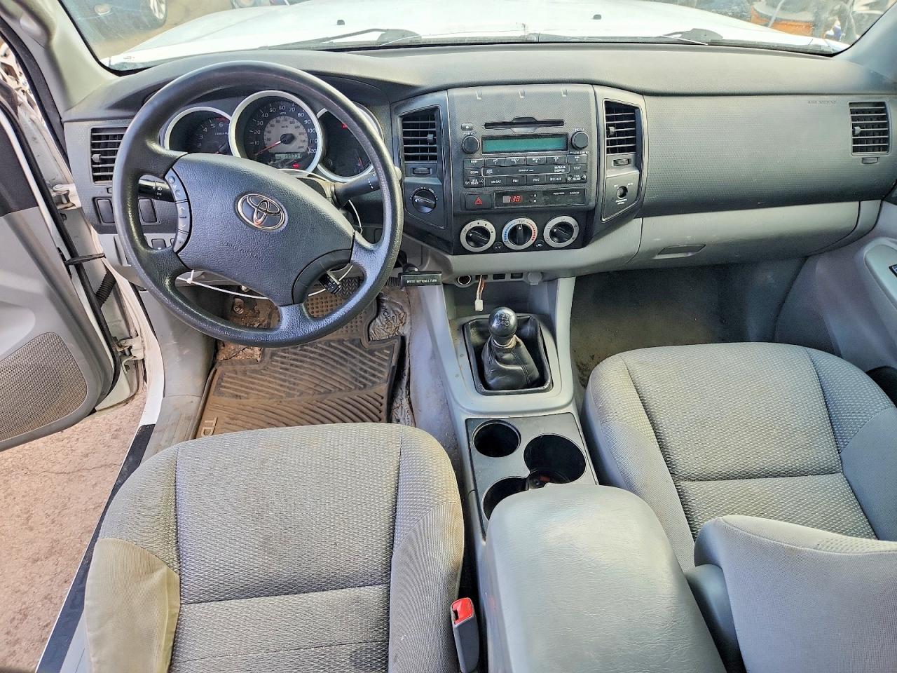 2011 Toyota Tacoma Access Cab White vin: 5TFUX4EN4BX003356