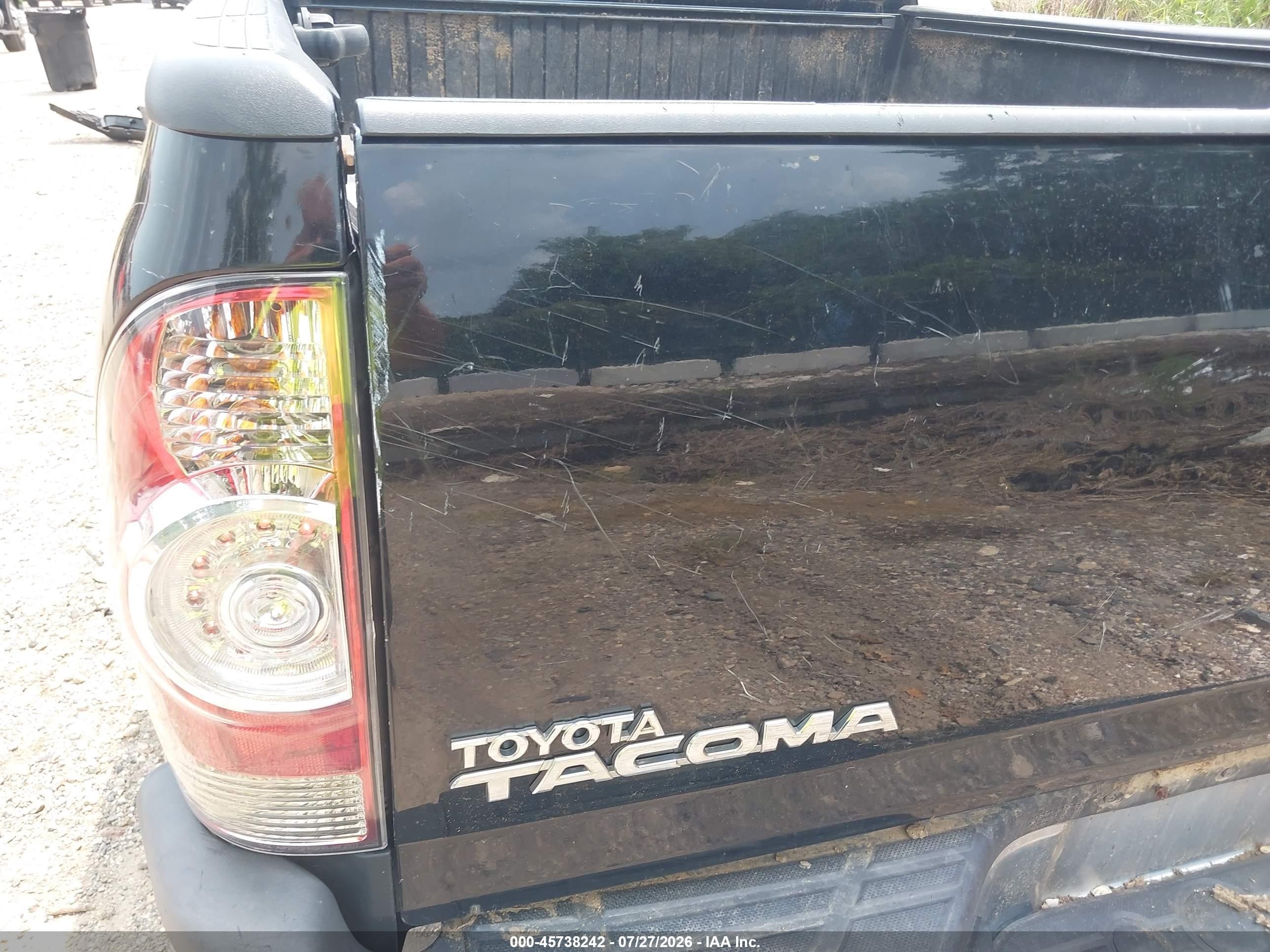 2013 Toyota Tacoma   Black vin: 5TFUX4EN4DX022475