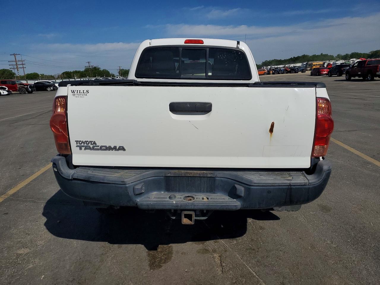 2015 Toyota Tacoma White vin: 5TFUX4EN4FX032264