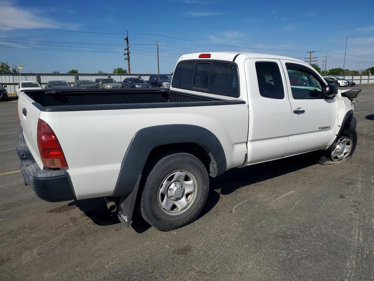 2015 Toyota Tacoma White vin: 5TFUX4EN4FX032264