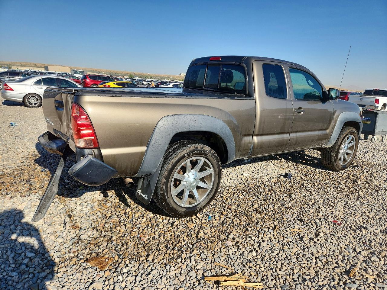 2015 Toyota Tacoma Base Gray vin: 5TFUX4EN4FX035164