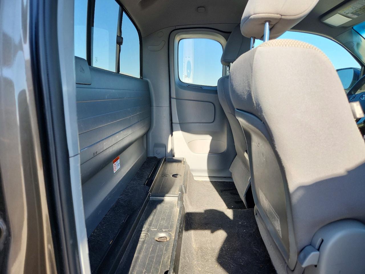 2015 Toyota Tacoma Base Gray vin: 5TFUX4EN4FX035164