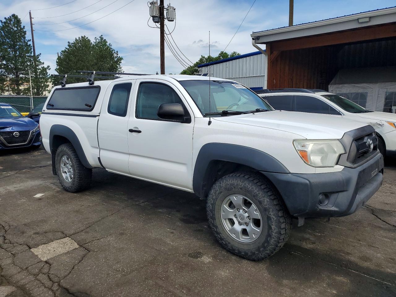2015 Toyota Tacoma Access Cab Белый vin: 5TFUX4EN4FX036072