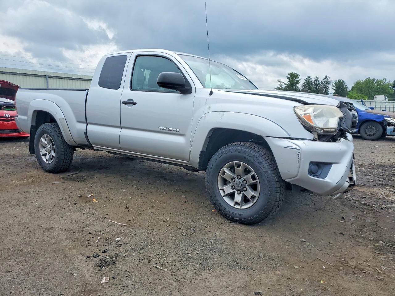 2012 Toyota Tacoma Access Cab Silver vin: 5TFUX4EN5CX010852