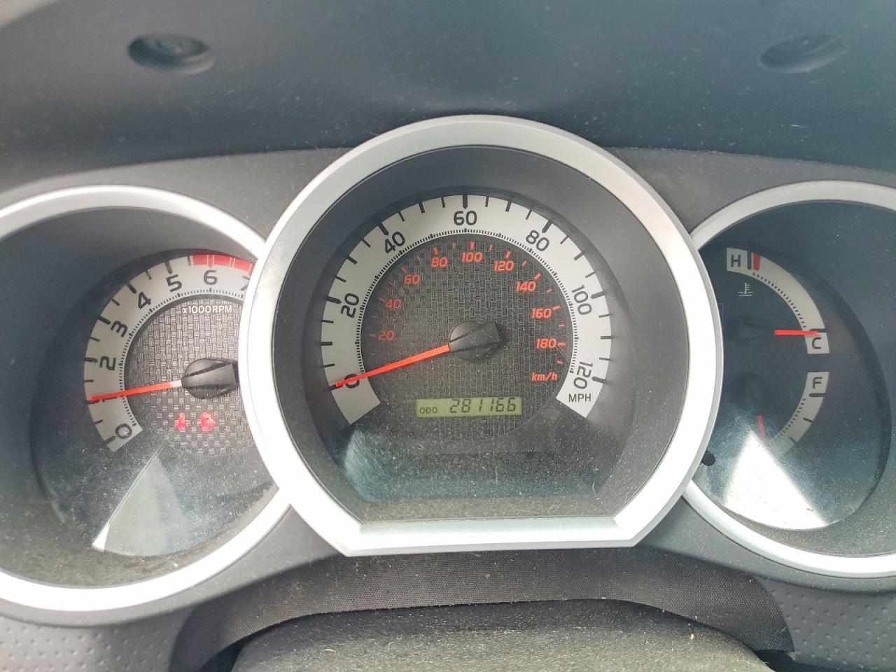2012 Toyota Tacoma Access Cab Silver vin: 5TFUX4EN5CX010852