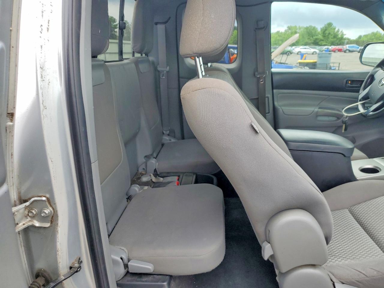 2012 Toyota Tacoma Access Cab Silver vin: 5TFUX4EN5CX010852