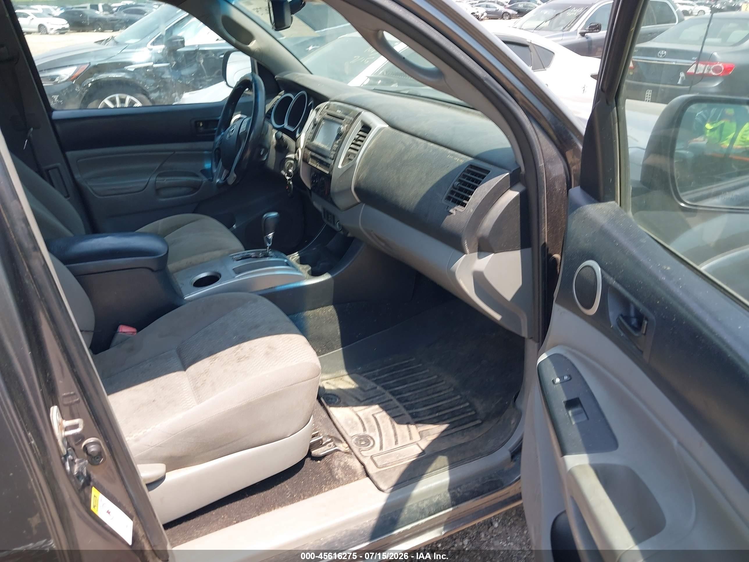 2013 Toyota Tacoma   Gray vin: 5TFUX4EN5DX017656