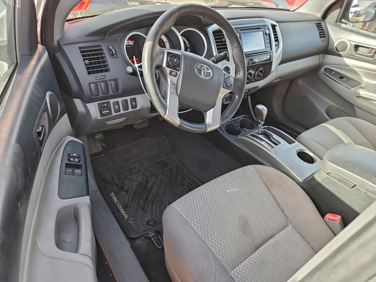 2015 Toyota Tacoma Access Cab Silver vin: 5TFUX4EN5FX033021