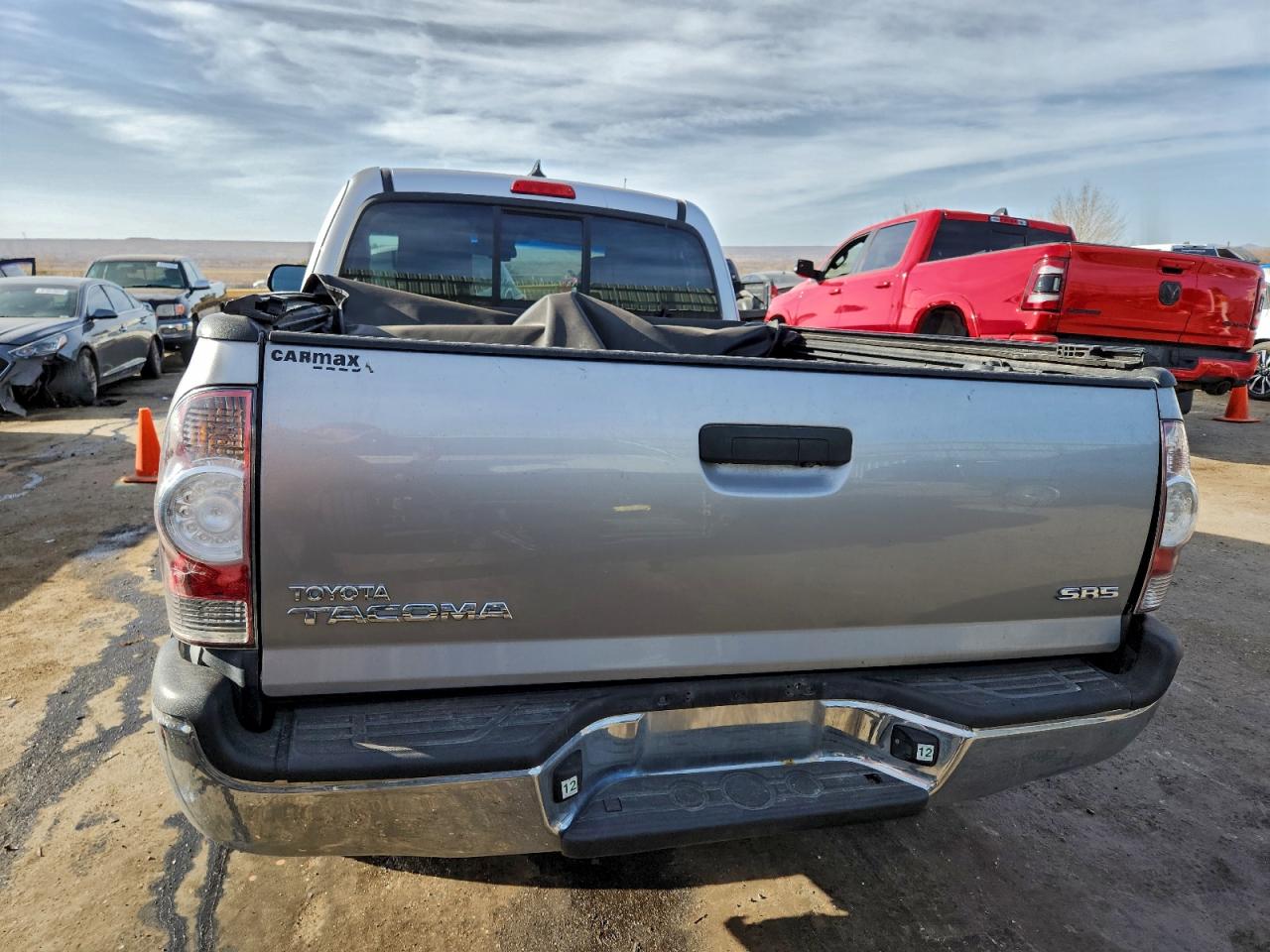 2015 Toyota Tacoma Access Cab Silver vin: 5TFUX4EN5FX033021
