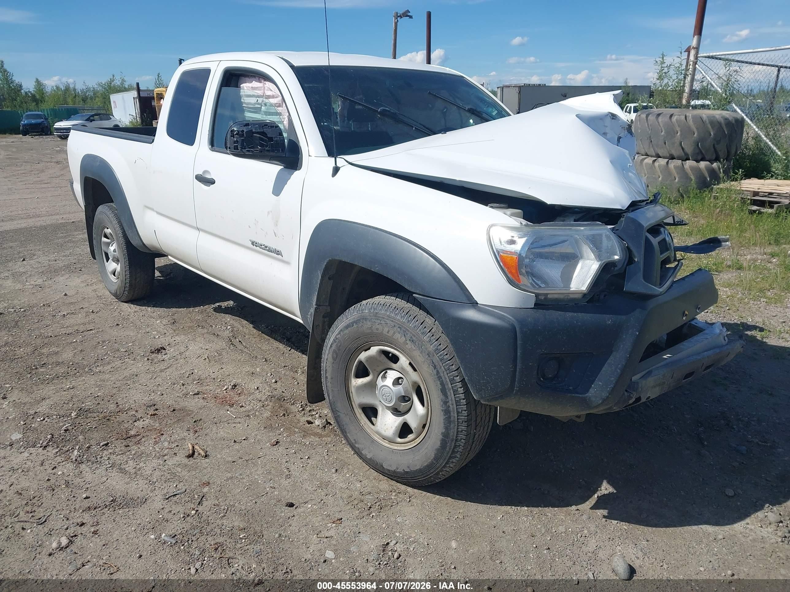 2015 Toyota Tacoma   White vin: 5TFUX4EN5FX033438
