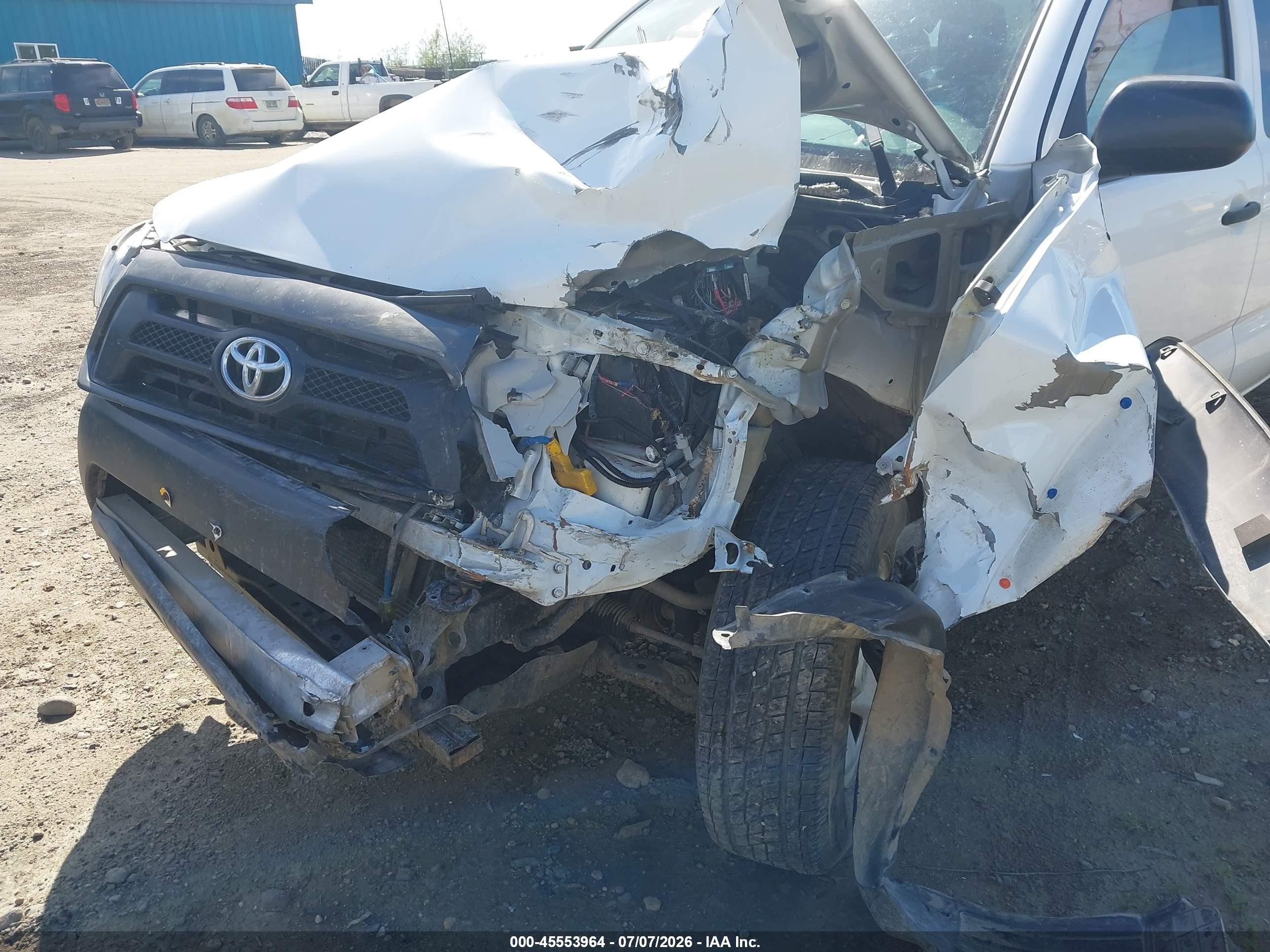 2015 Toyota Tacoma   White vin: 5TFUX4EN5FX033438
