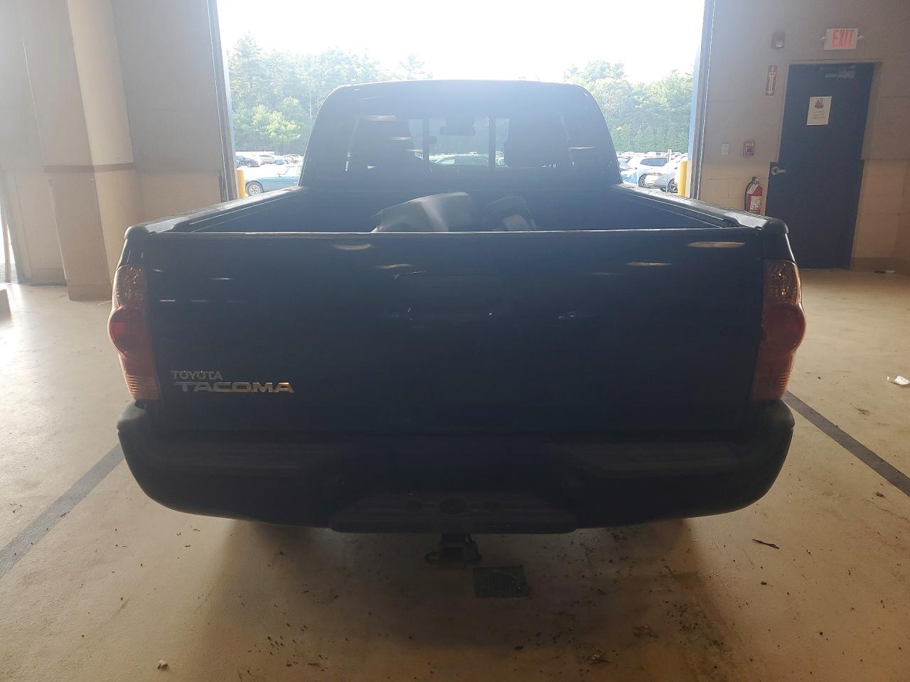 2015 Toyota Tacoma Base Черный vin: 5TFUX4EN5FX037859