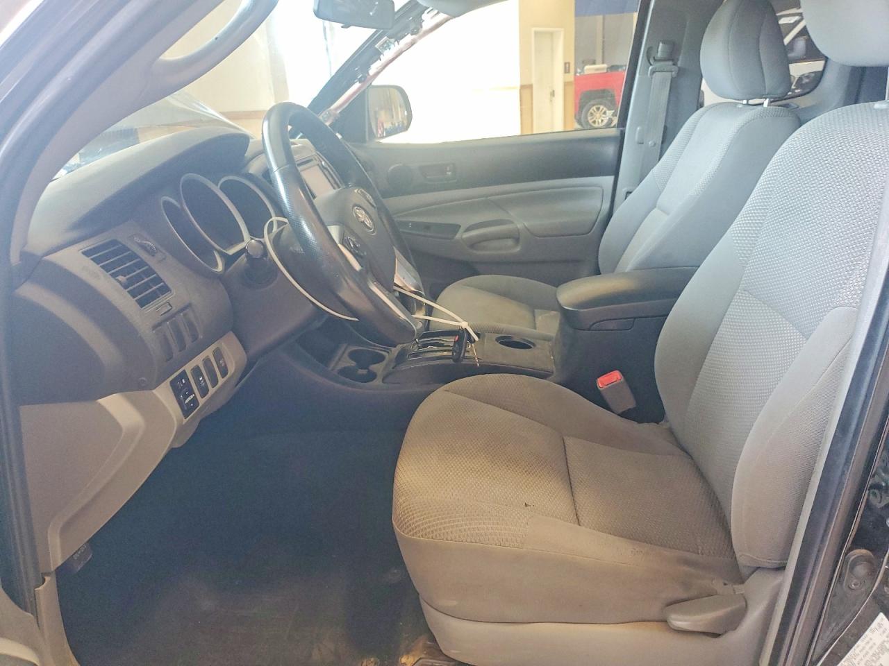 2015 Toyota Tacoma Base Черный vin: 5TFUX4EN5FX037859
