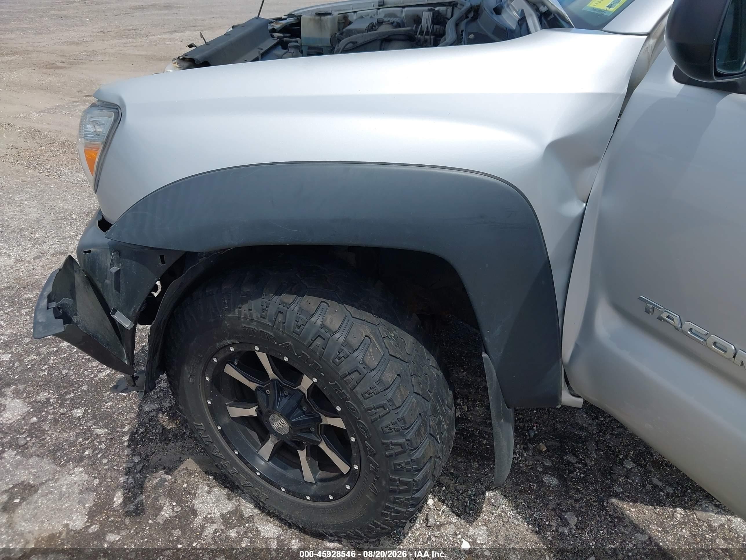 2012 Toyota Tacoma   Silver vin: 5TFUX4EN6CX016207