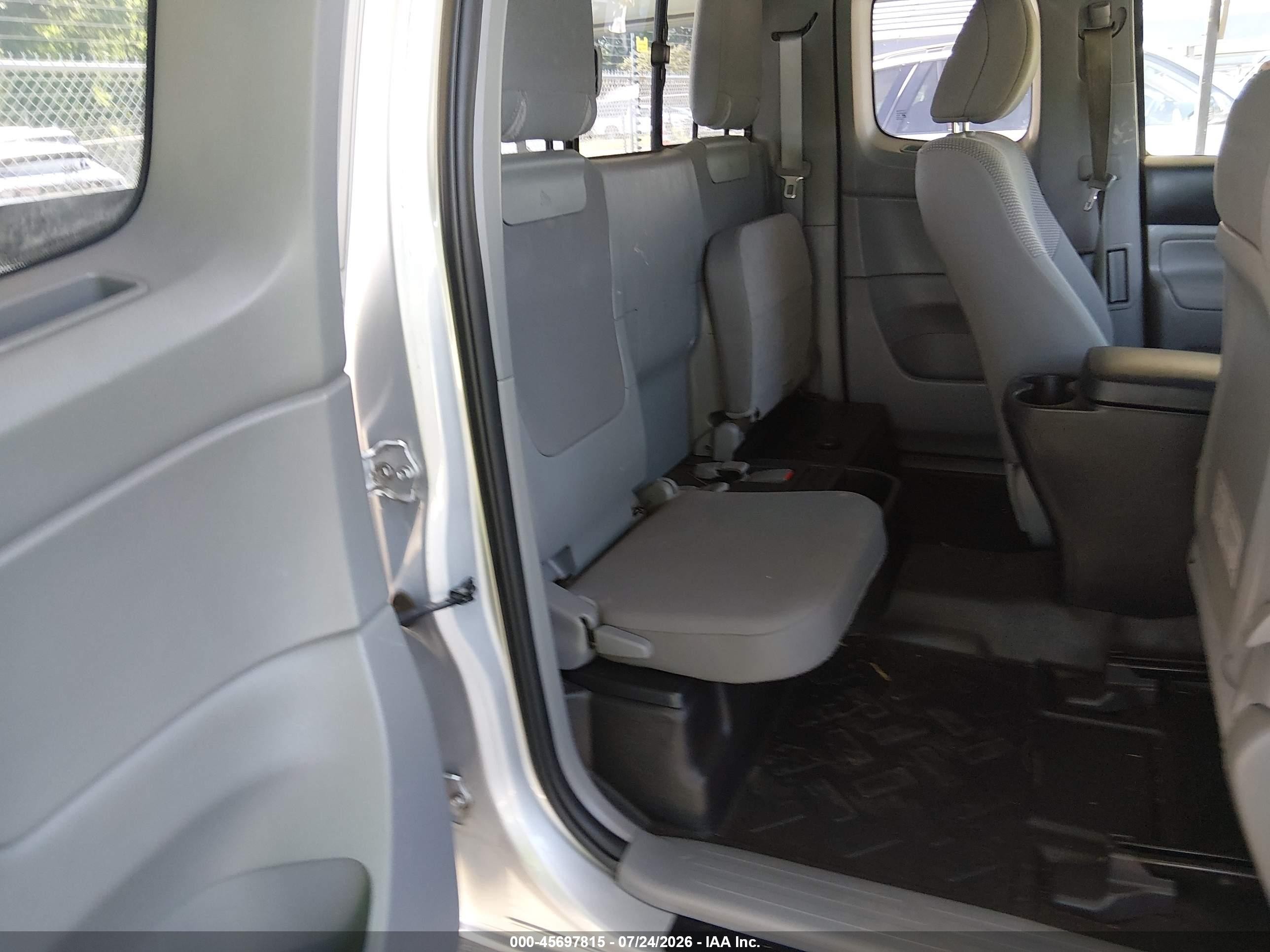 2013 Toyota Tacoma   Gray vin: 5TFUX4EN6DX022946