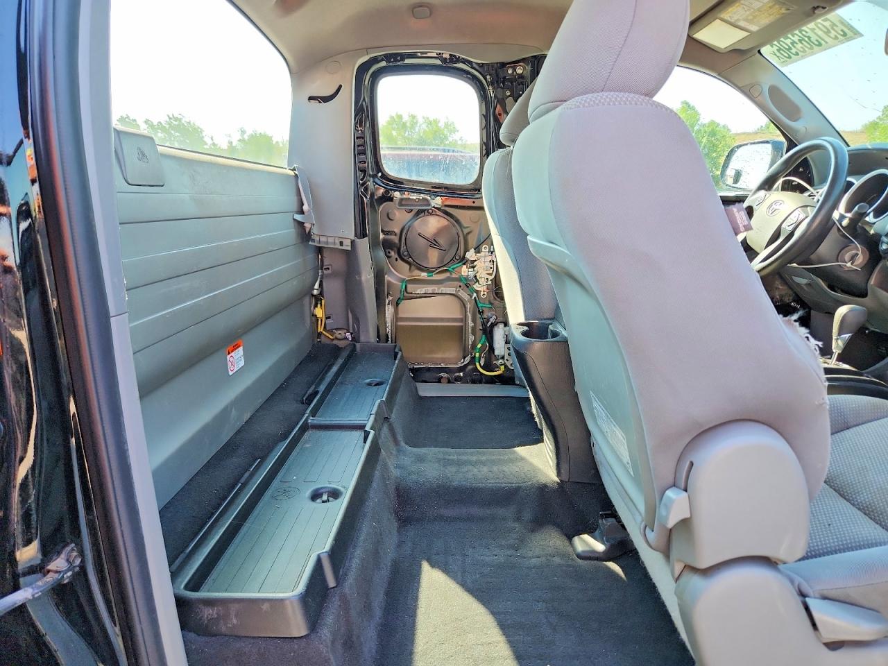 2015 Toyota Tacoma Access Cab Black vin: 5TFUX4EN6FX035277