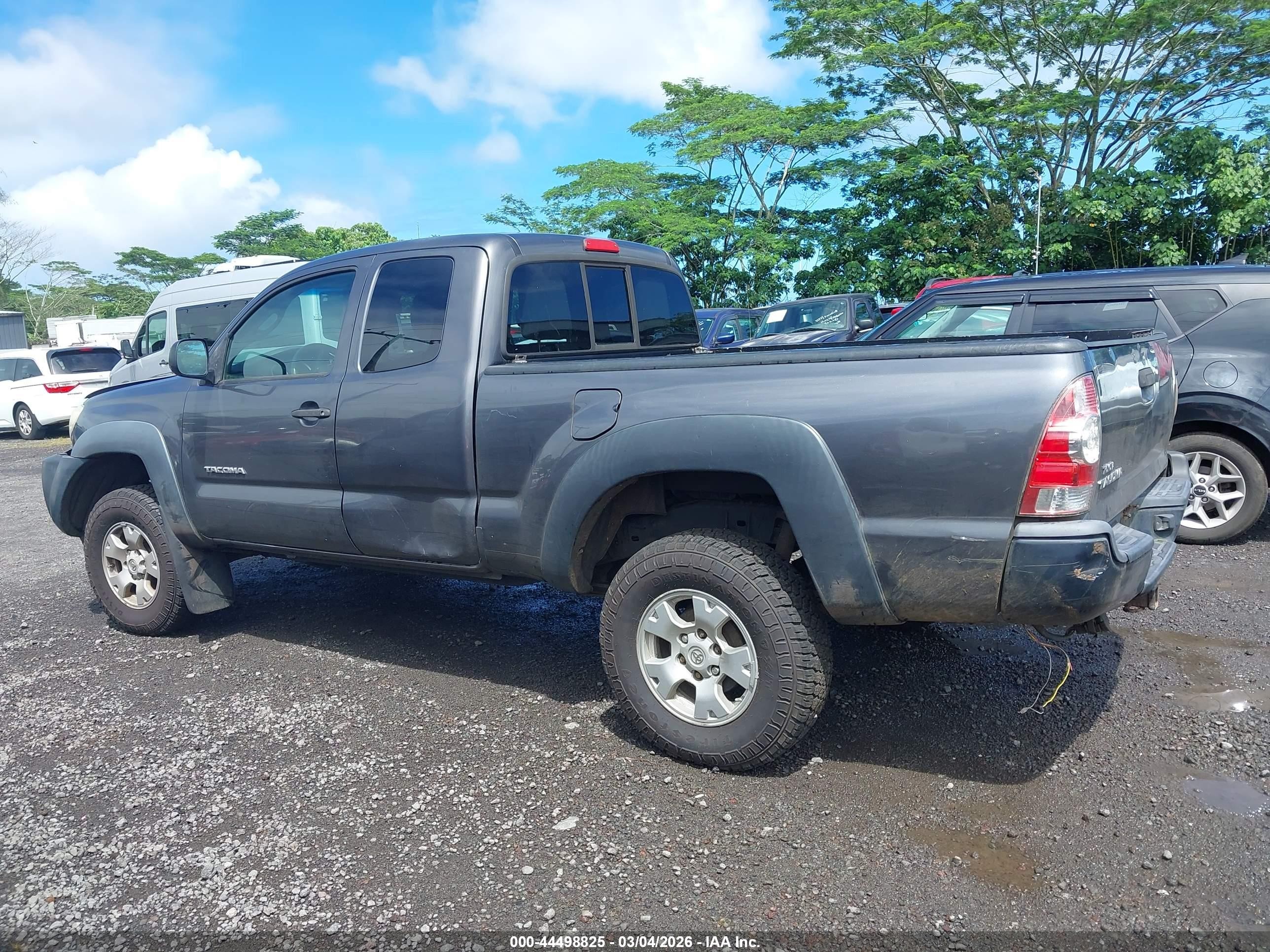 2011 Toyota Tacoma   Gray vin: 5TFUX4EN7BX004971