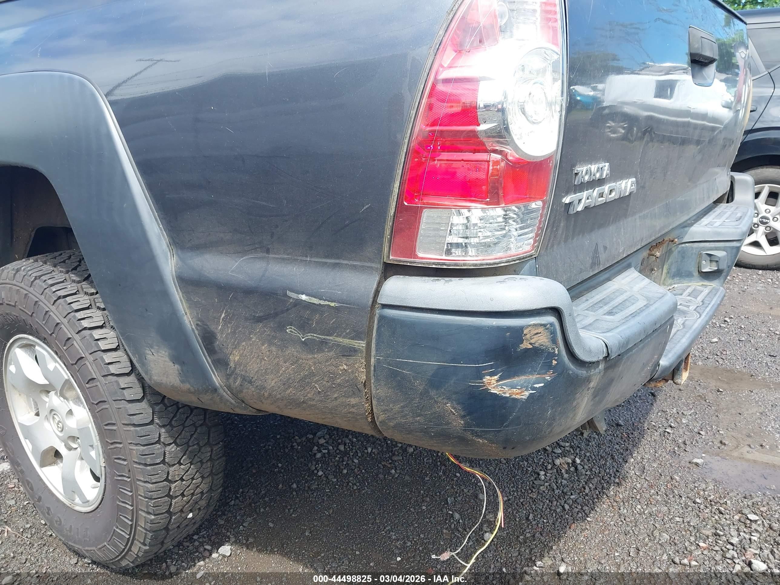 2011 Toyota Tacoma   Gray vin: 5TFUX4EN7BX004971