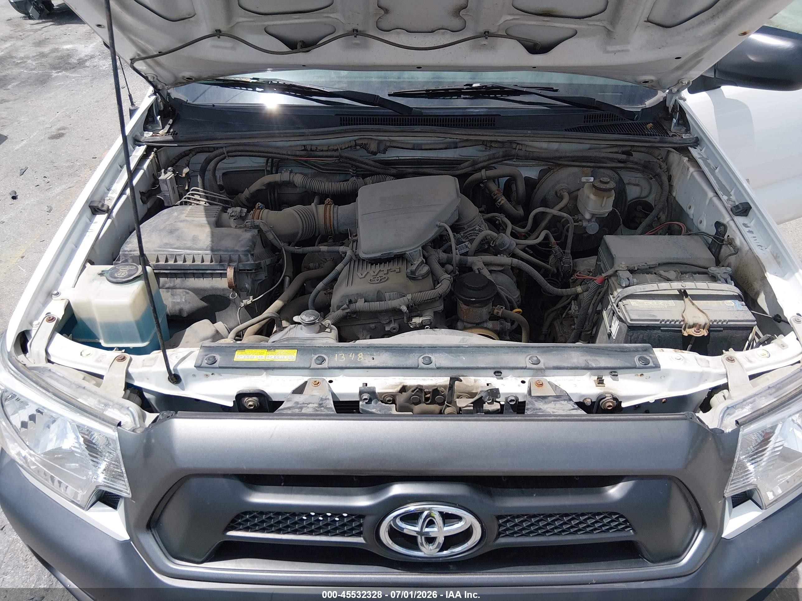 2013 Toyota Tacoma   White vin: 5TFUX4EN7DX016573