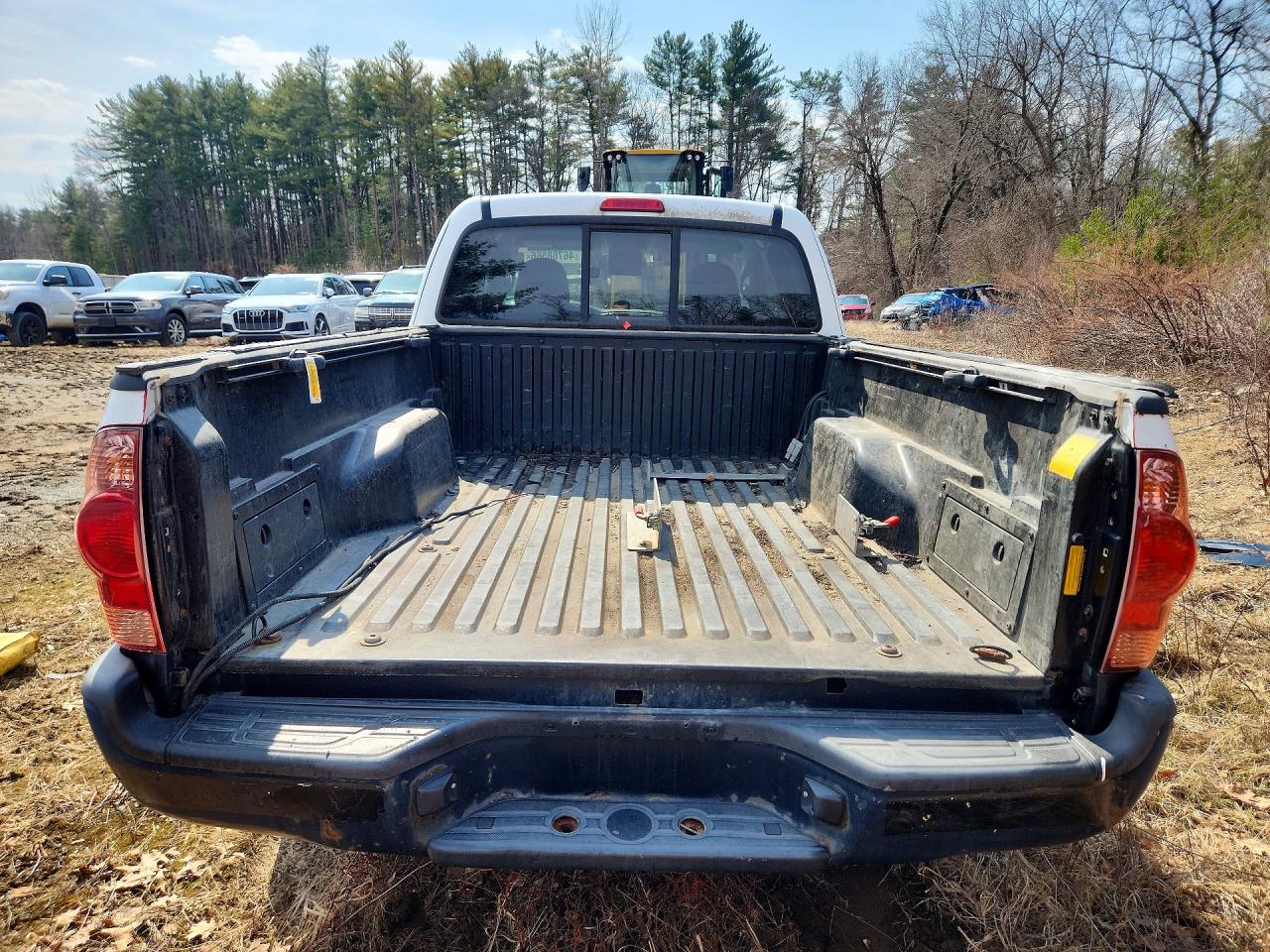2015 Toyota Tacoma Base White vin: 5TFUX4EN7FX034235