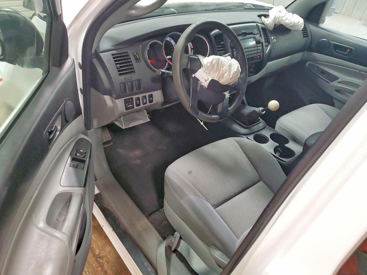 2012 Toyota Tacoma Base White vin: 5TFUX4EN8CX013616
